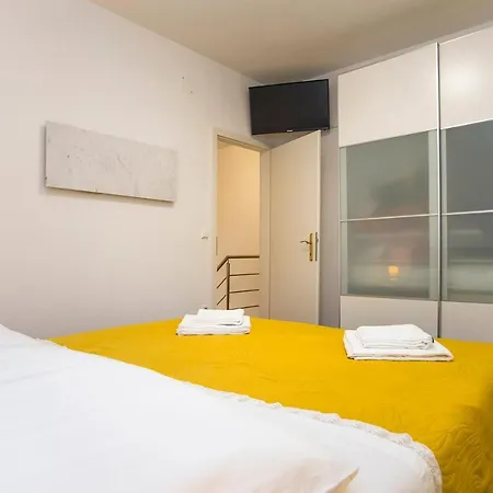 Holiday House Lapis Vakantiehuis *